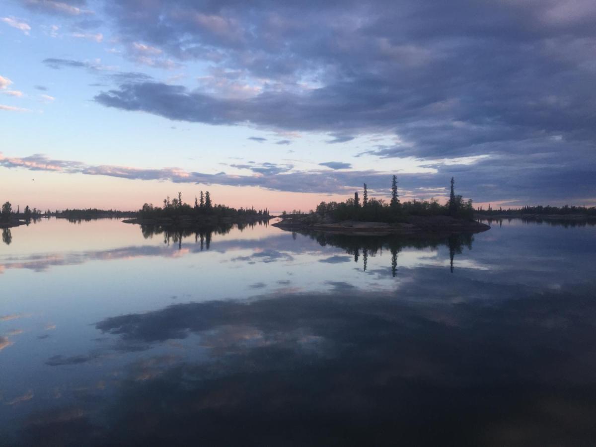 Great Slave Lakeside Bed & Breakfast Yellowknife Exterior foto